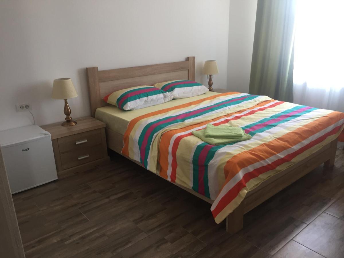 Sunshine Apartments Нэводари Экстерьер фото